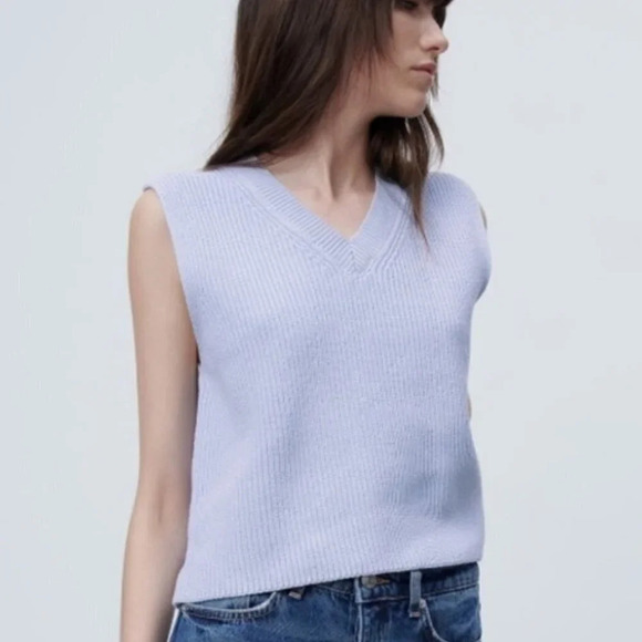 Zara V Neck Knit Ribbed Sleeveless Sweater Vest Periwinkle Blue Size Medium - Picture 1 of 6